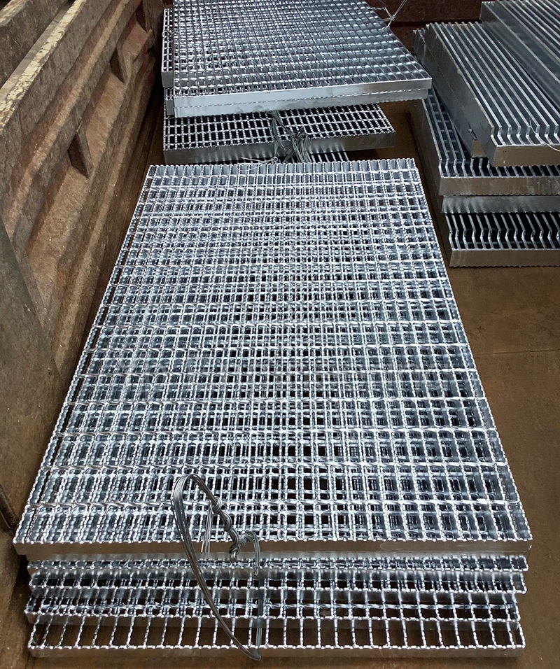 serrated grating4